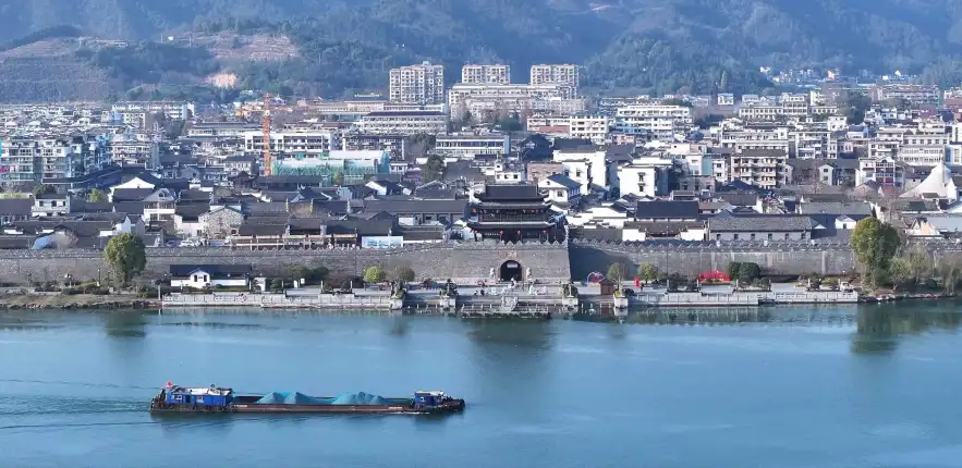 中国联合赋能城市更新与民生改善